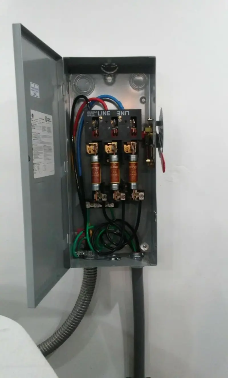 Three-phase disconnect switch installed for Smoke Detector Installation in Palos Verdes Estates